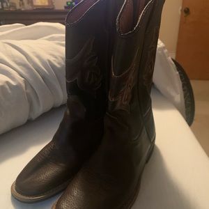 Kids Austin Boots size 1